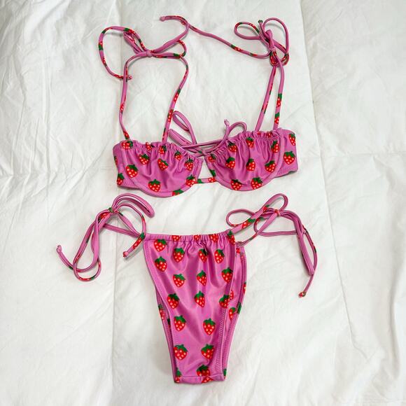 Strawberry Milk Mob Fragola Bikini Set Pink Strawberry Print EUC XS - Picture 2 of 7